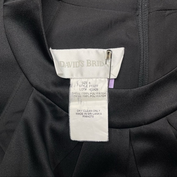 David’s Bridal Black Satin Oasis Bridesmaid Formal Dress Size 6 Holiday Wear - Picture 9 of 9